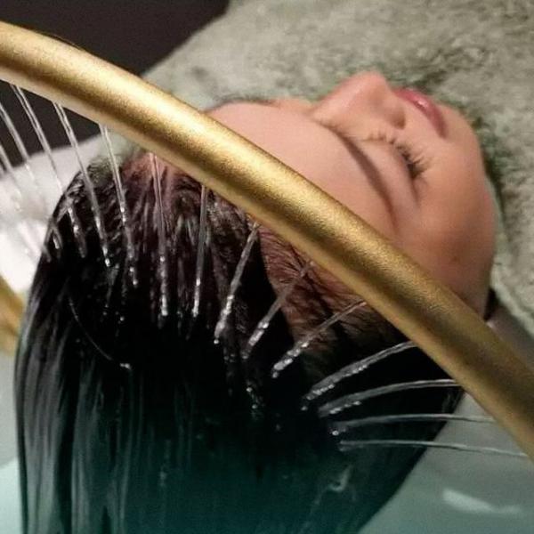 HEAD SPA + ESCOVA LISA